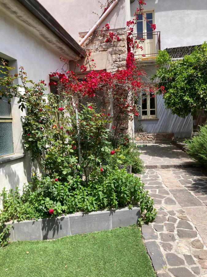Bed and Breakfast Tra Storia E Realta à Sardara Extérieur photo